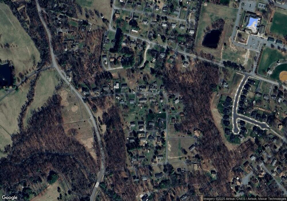 5725 Locust Ln, Crozet, VA 22932 - photo 1