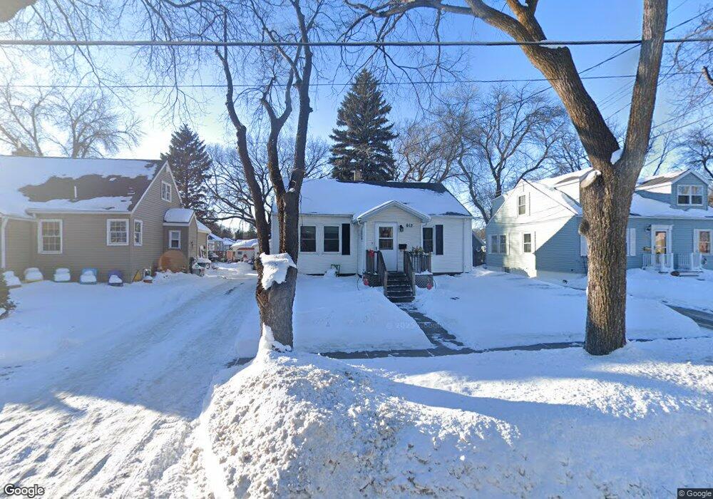 913 16th St S, Fargo, ND 58103 - photo 1