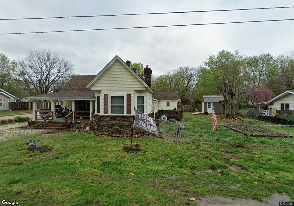 201 S Summit St, Prairie Grove, AR 72753 - photo 1