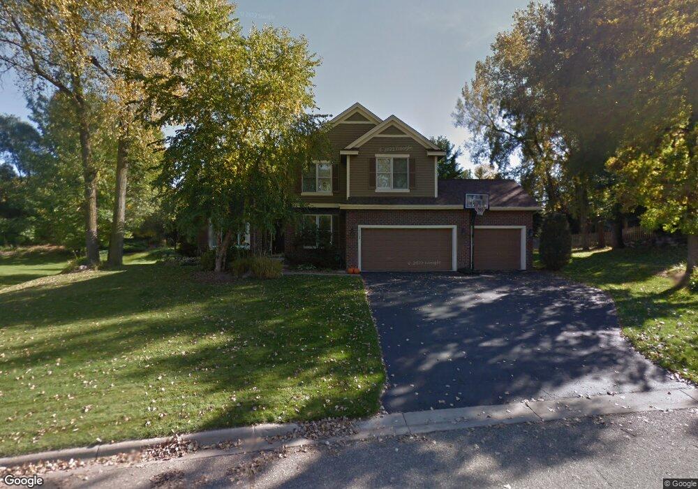 18069 Tamarack Dr, Minnetonka, MN 55345 - photo 1