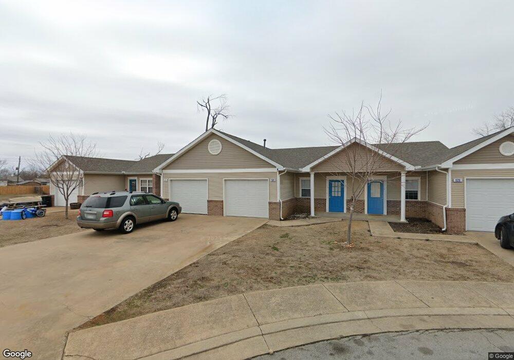 631 N 7th St, Rogers, AR 72756 - photo 1