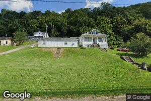 19 E Locust St, Pomeroy, OH 45769