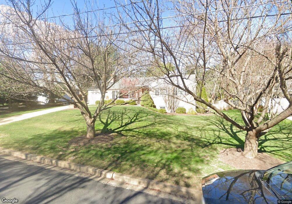1804 Lansing Ct, McLean, VA 22101 - photo 1