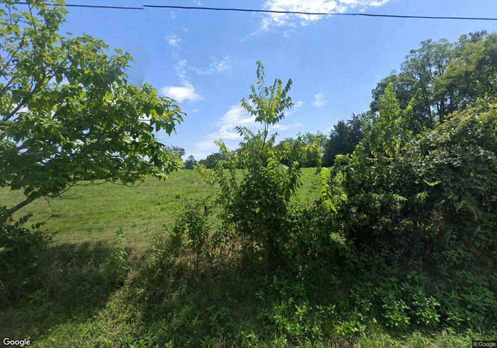 680 Gastineau Ln, Versailles, KY 40383 - photo 1