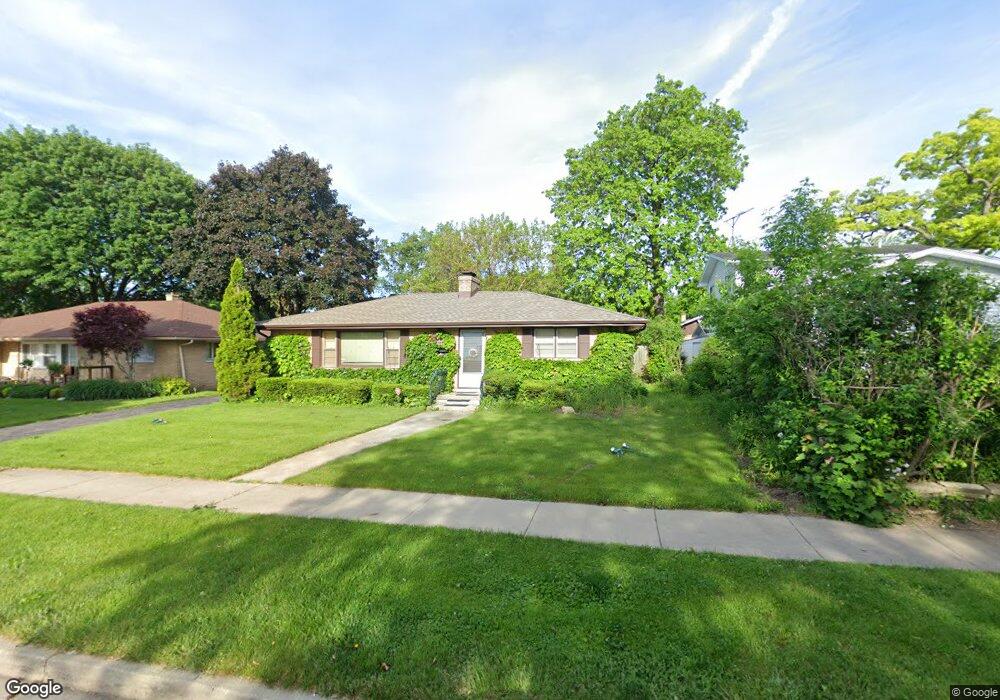 1424 Leith Ave, Waukegan, IL 60085 - photo 1