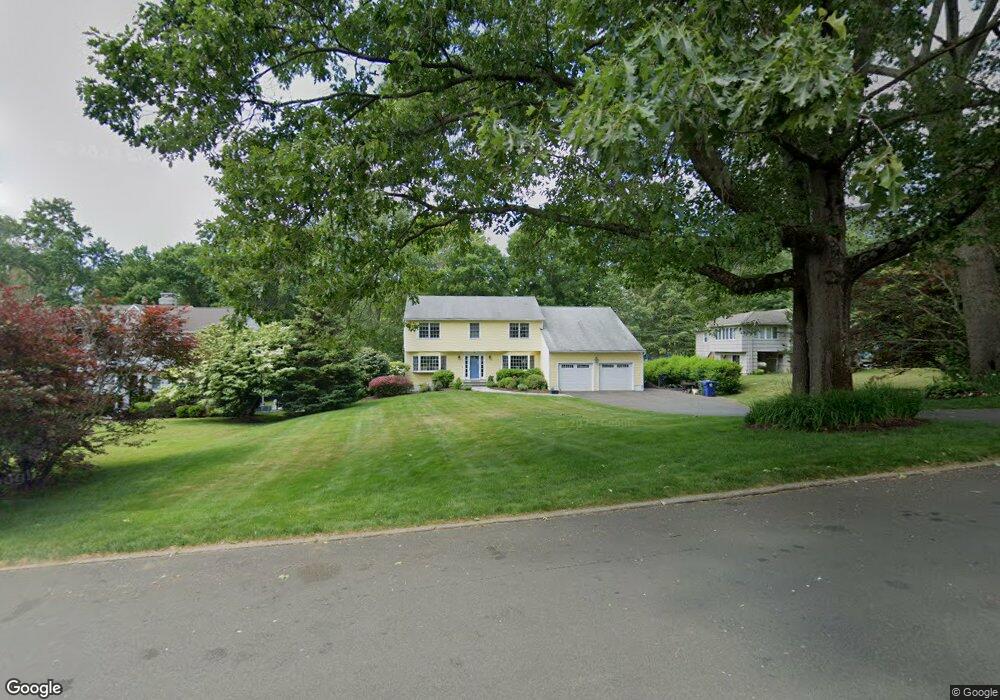 33 Winoca Rd, Fairfield, CT 06825 - photo 1