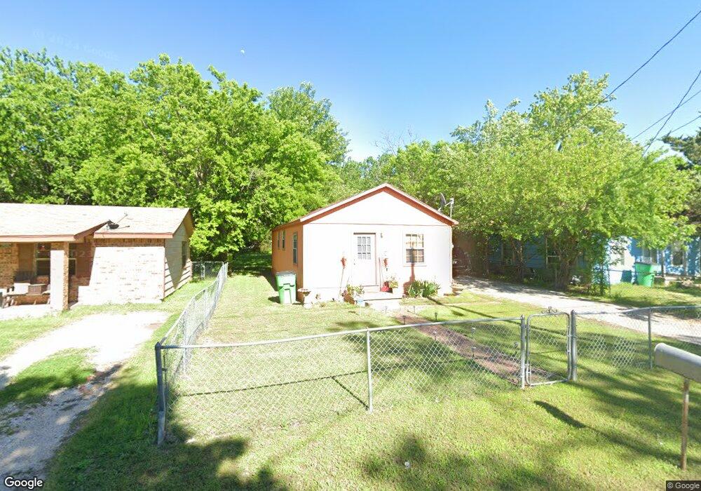 806 Lawrence St, Gainesville, TX 76240 - photo 1