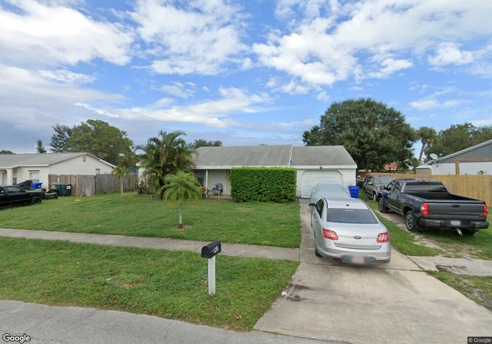 942 Laredo Ln, Sebastian, FL 32958 - photo 1