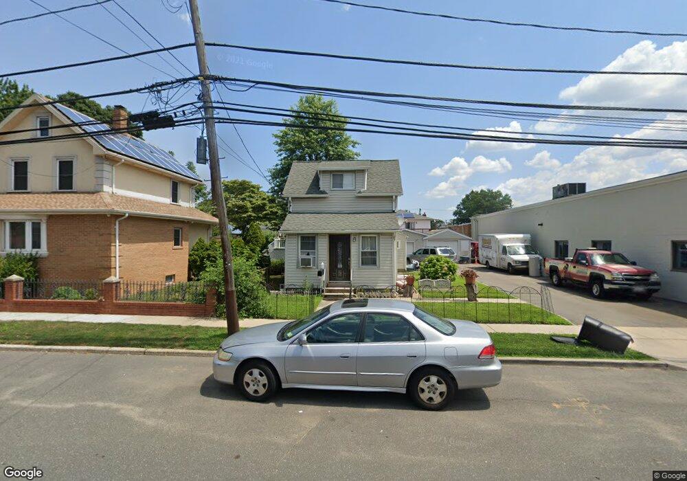 120 S 8th St, New Hyde Park, NY 11040 - photo 1