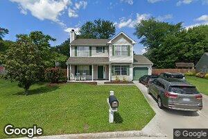 1304 Pinecroft Ln, Chesapeake, VA 23323