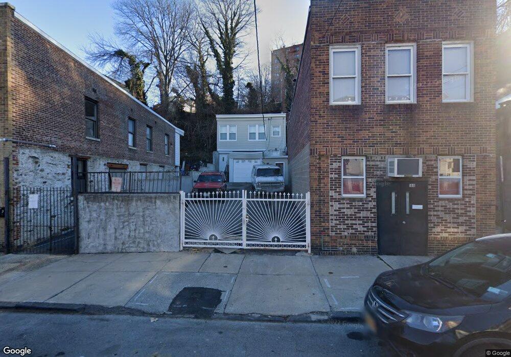 186 Oak St, Yonkers, NY 10701 - photo 1