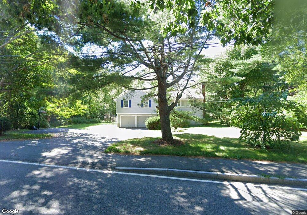 558 Concord Ave unit 1, Lexington, MA 02421 - photo 1