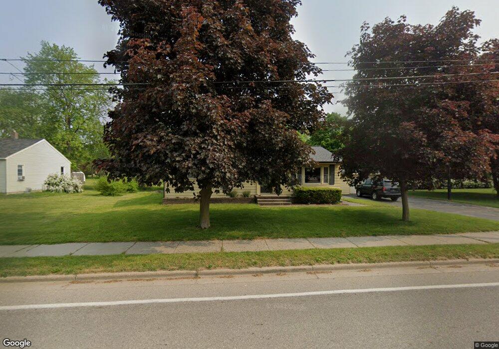 707 Foreman St, Lowell, MI 49331 - photo 1