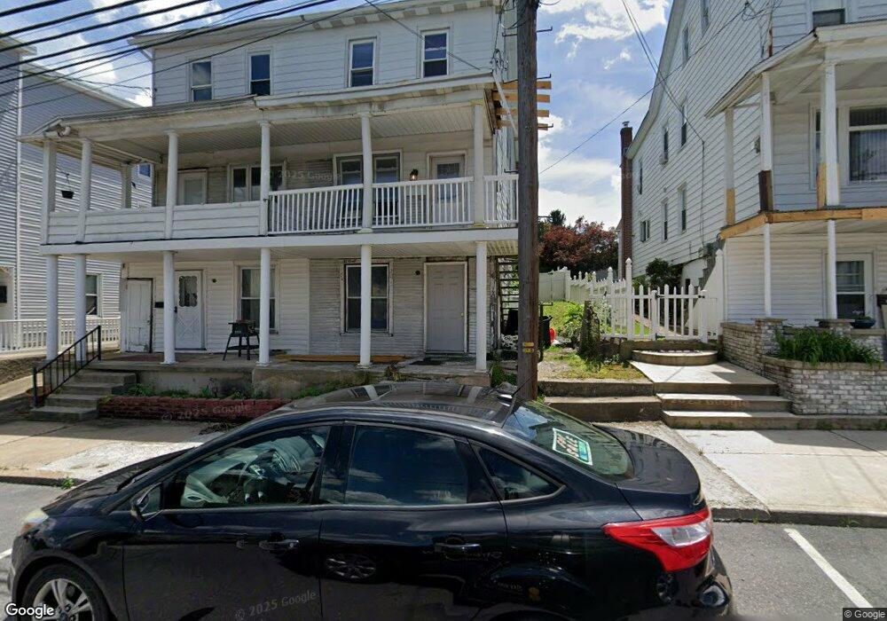 208 W Phillips St, Coaldale, PA 18218 - photo 1