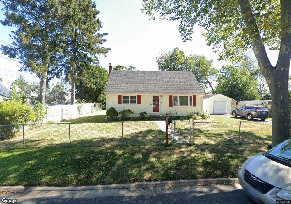 210 7th Ave, West Babylon, NY 11704 - photo 1