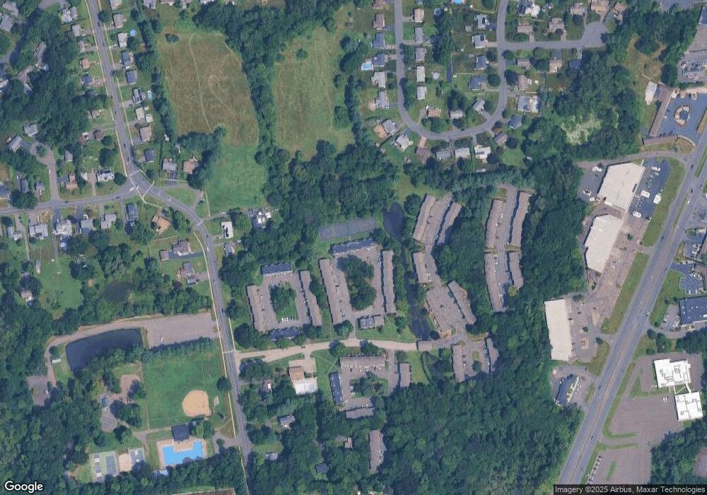 176 Churchill Dr unit 176, Newington, CT 06111 - photo 1