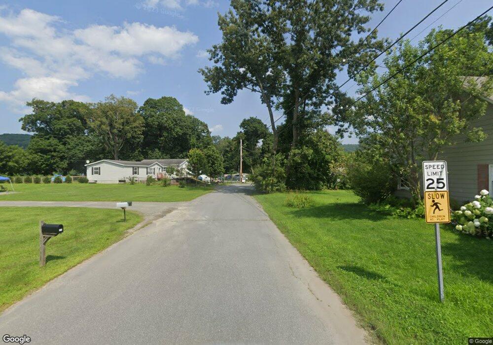 17 Maplewood Cir, Walpole, NH 03608 - photo 1