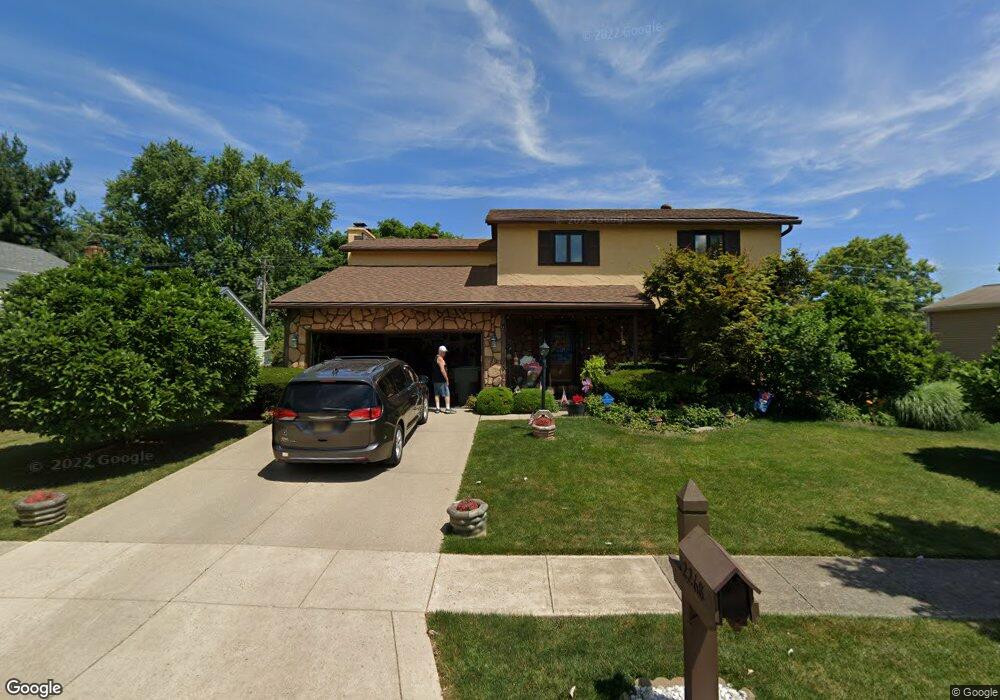 2268 Blackoak Ave, Columbus, OH 43229 - photo 1