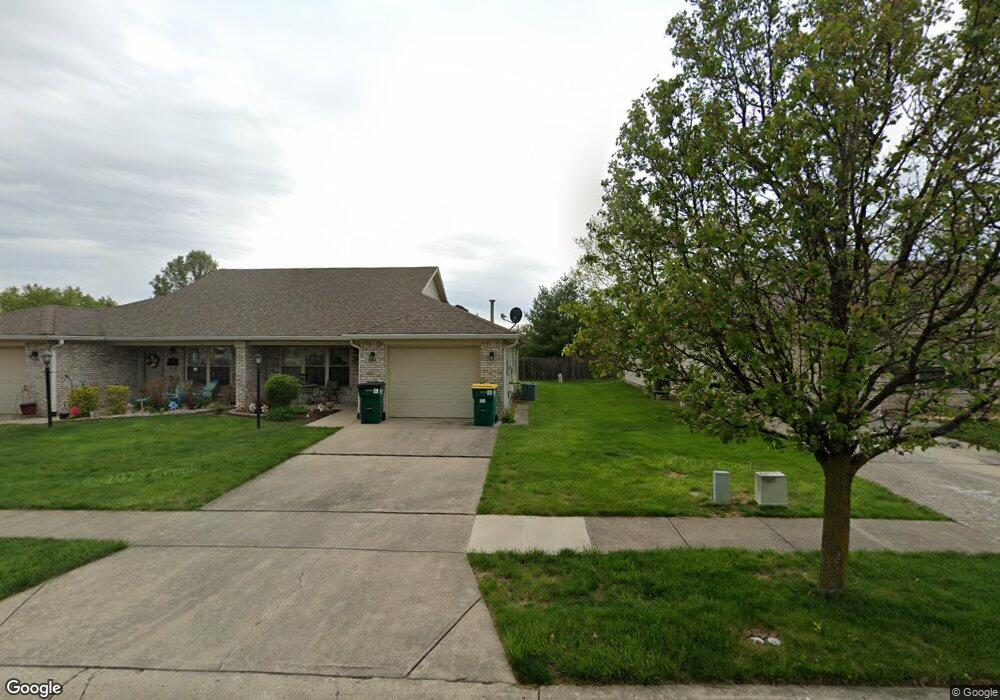 1304 Swan Dr, Franklin, IN 46131 - photo 1