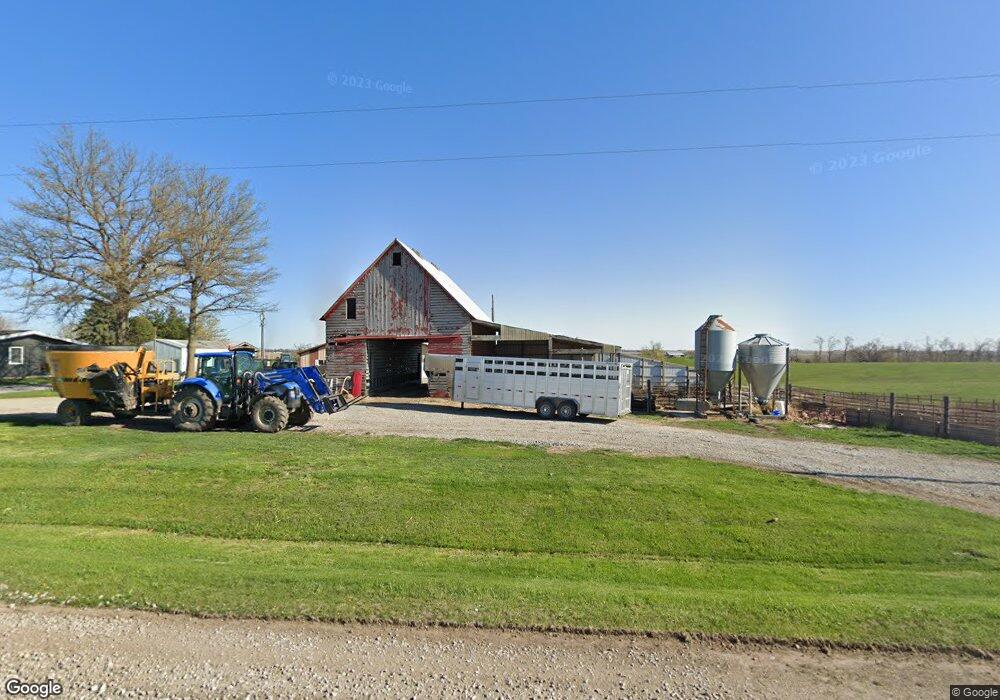 7000 Clay St, Newton, IA 50208 - photo 1
