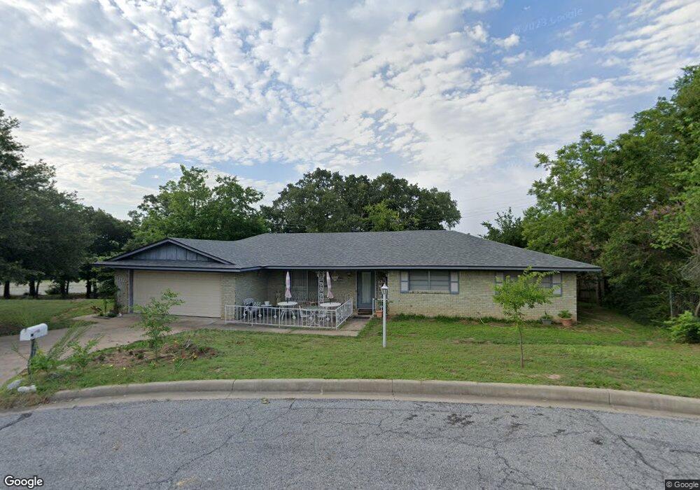 902 Seymore Cir, Denison, TX 75020 - photo 1