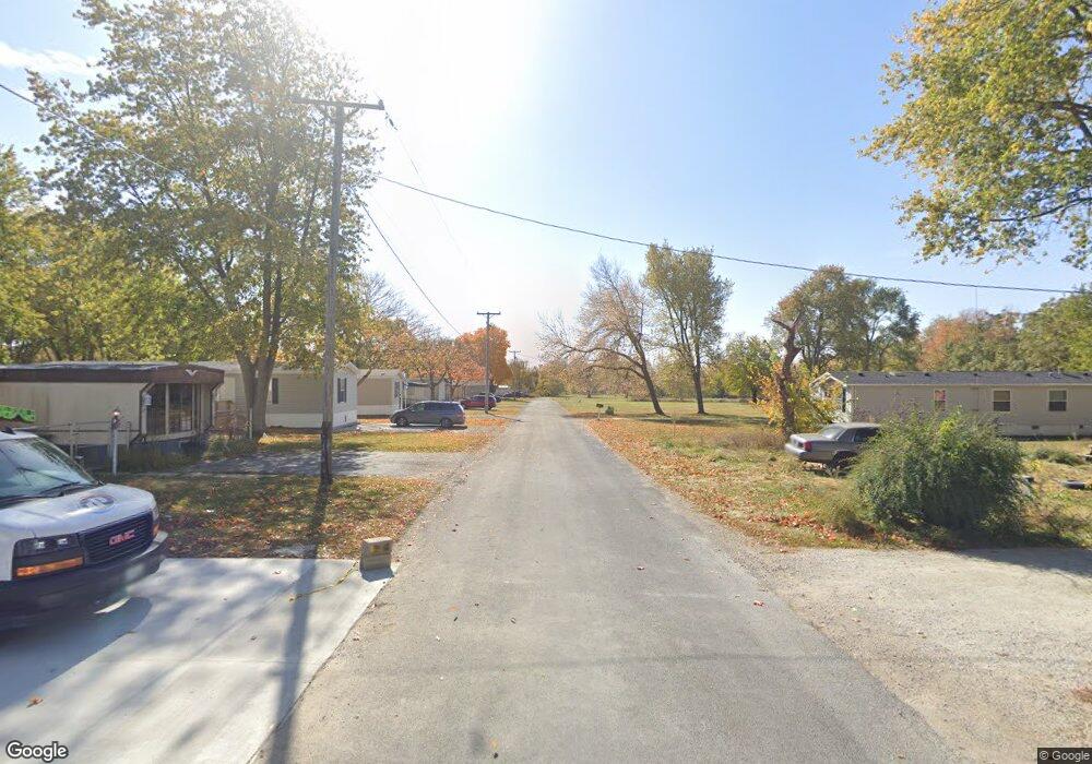 351 S Barr St, Streator, IL 61364 - photo 1