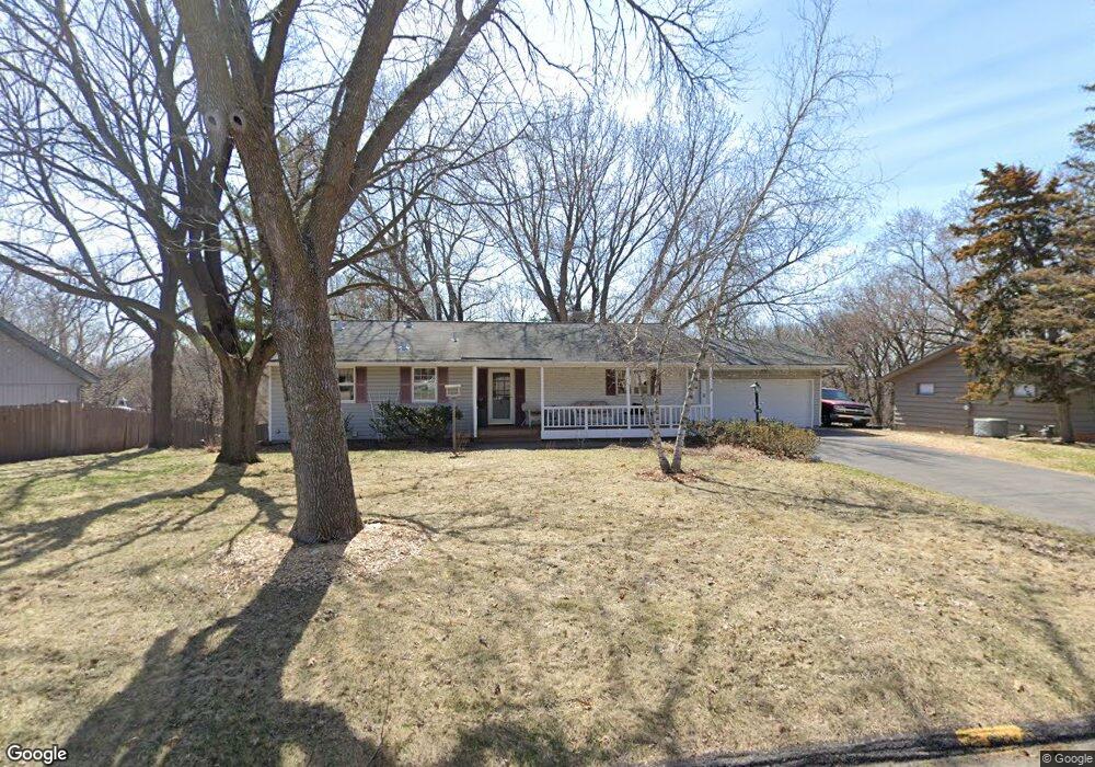 15811 Boulder Creek Dr, Minnetonka, MN 55345 - photo 1