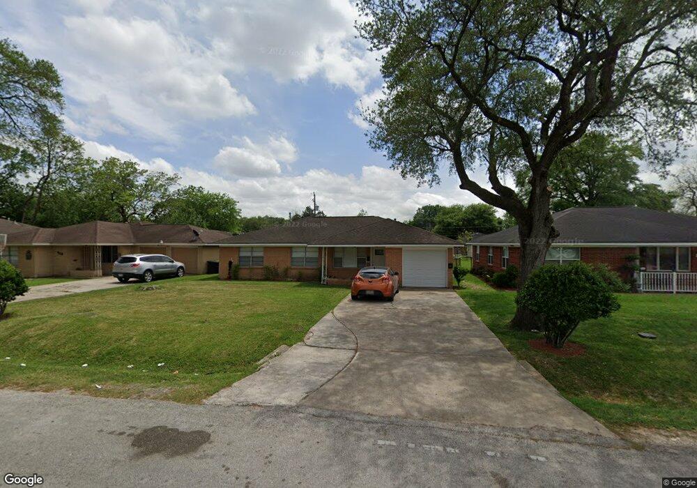 706 Innsdale Dr, Houston, TX 77076 - photo 1