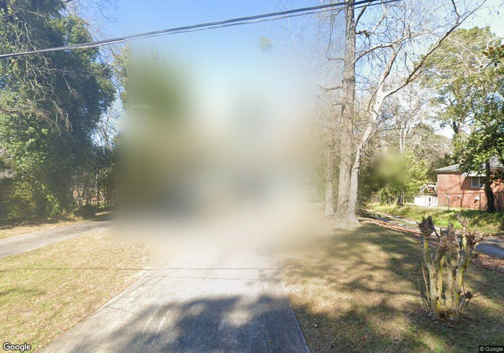 1186 Davis St E, Macon, GA 31211 - photo 1