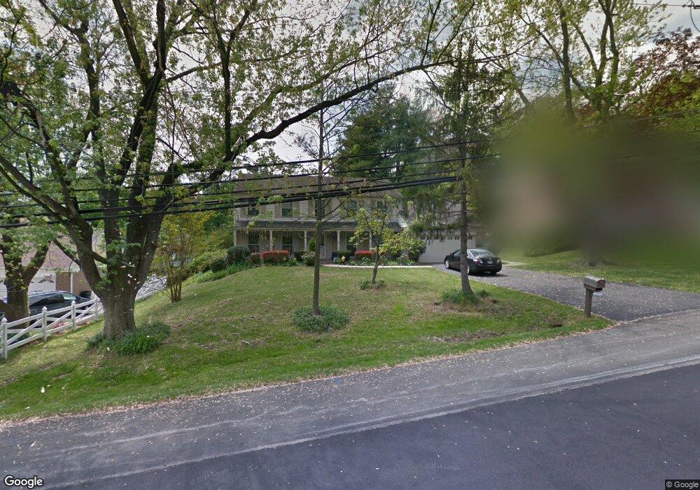 8808 Bells Mill Rd, Potomac, MD 20854 - photo 1