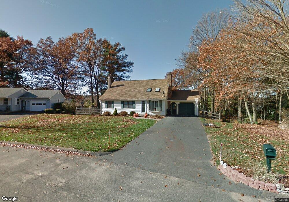 34 Sandra Rd, Easthampton, MA 01027 - photo 1