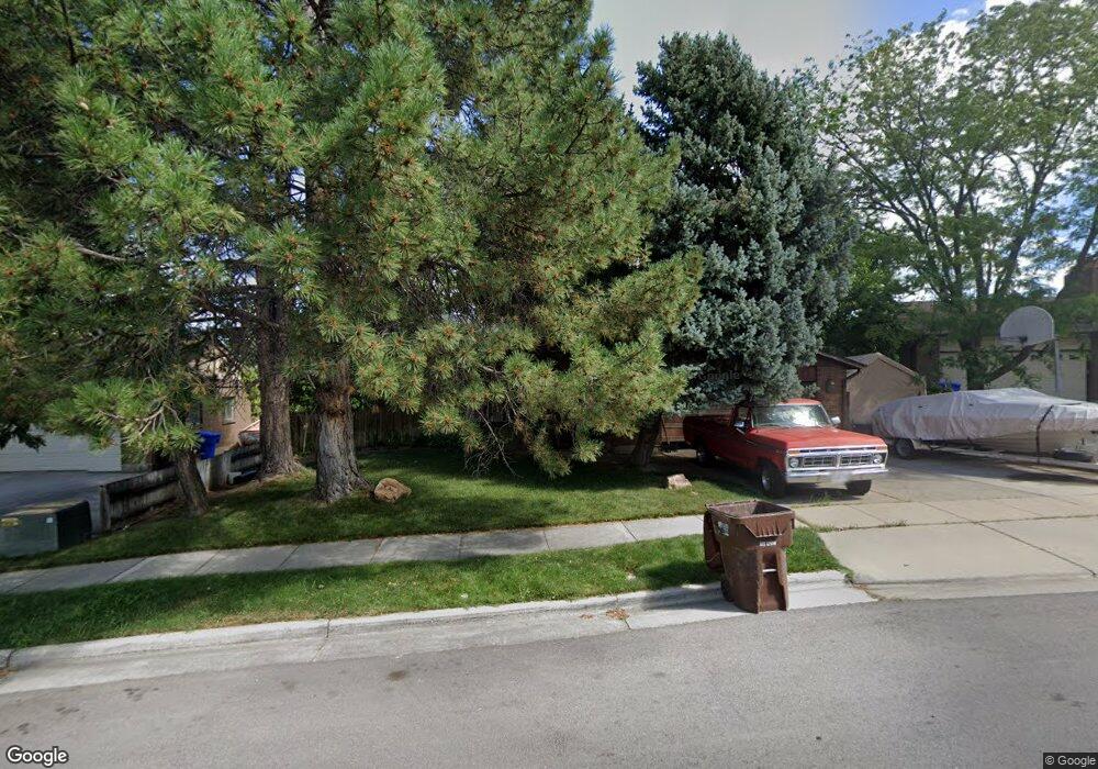 821 Lyndy Dr, Midvale, UT 84047 - photo 1