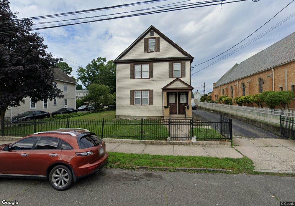 125 Scofield Ave unit 1, Bridgeport, CT 06605 - photo 1