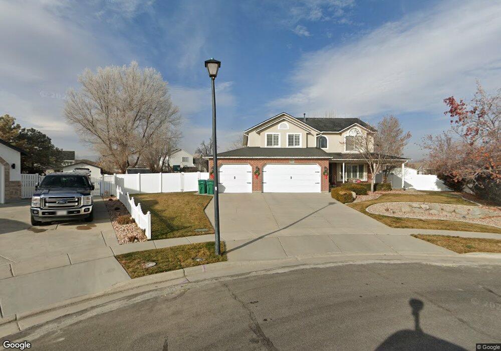 3012 Kings Mountain Ct, Riverton, UT 84065 - photo 1