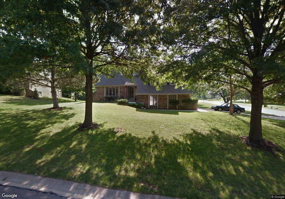 4995 Widmer Rd, Shawnee, KS 66216 - photo 1