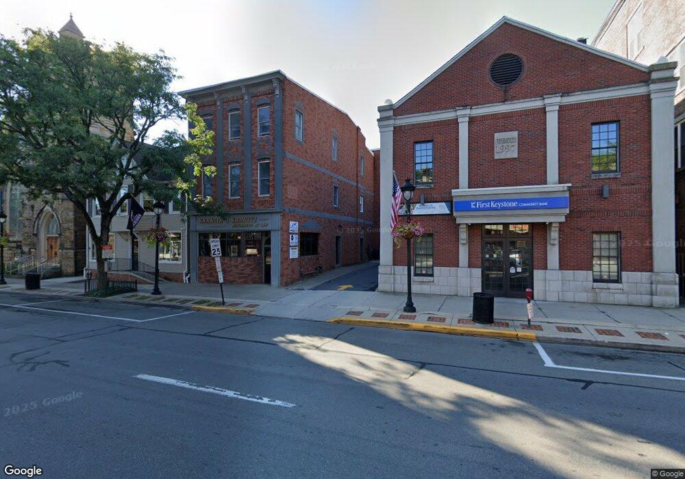 553 Main St, Stroudsburg, PA 18360 - photo 1