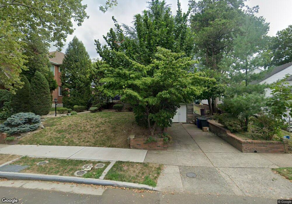 7309 136th St, Flushing, NY 11367 - photo 1