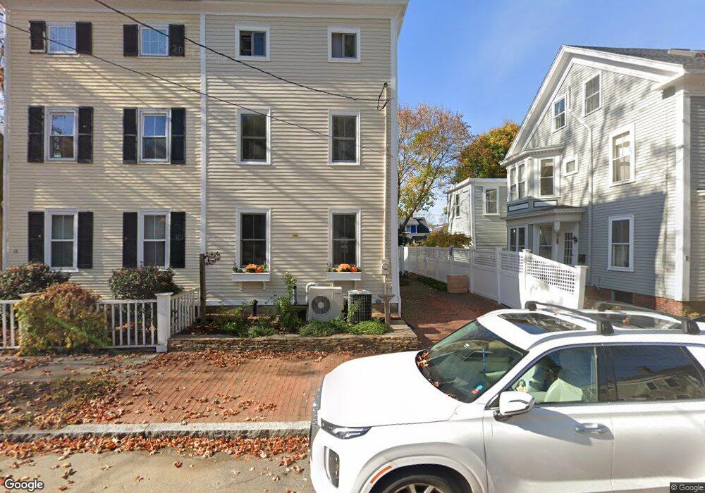 10 Parsons St, Newburyport, MA 01950 - photo 1