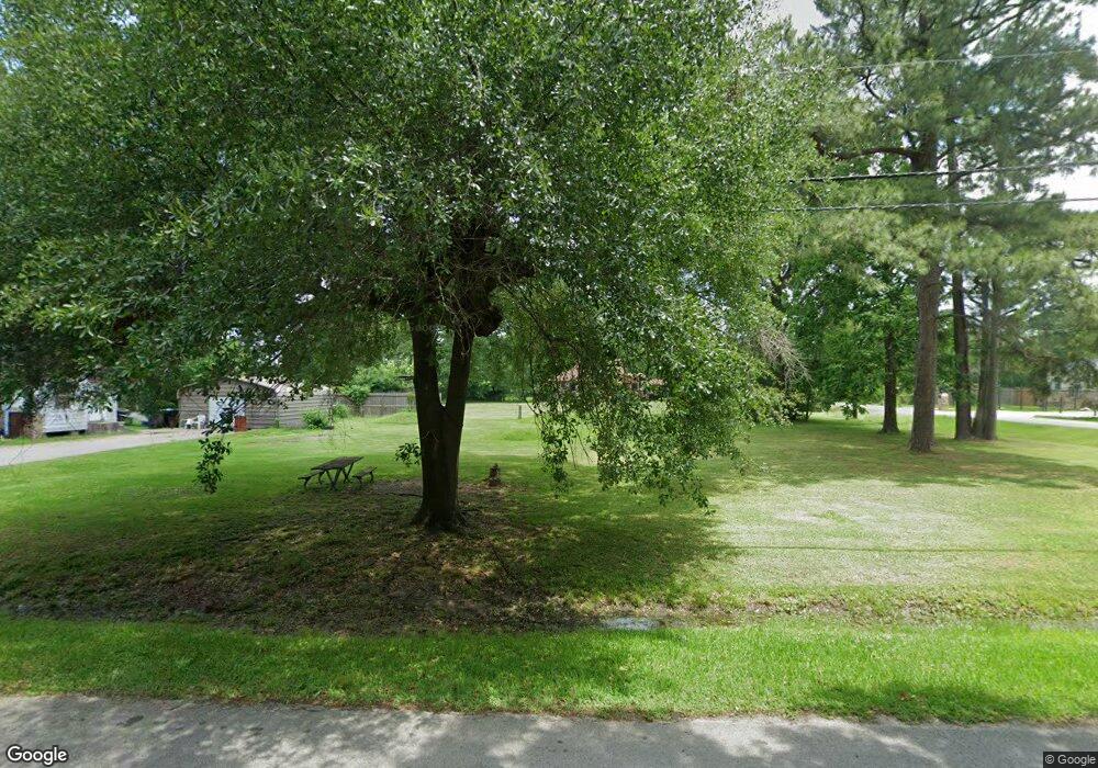 7452 Elbert St, Houston, TX 77028 - photo 1