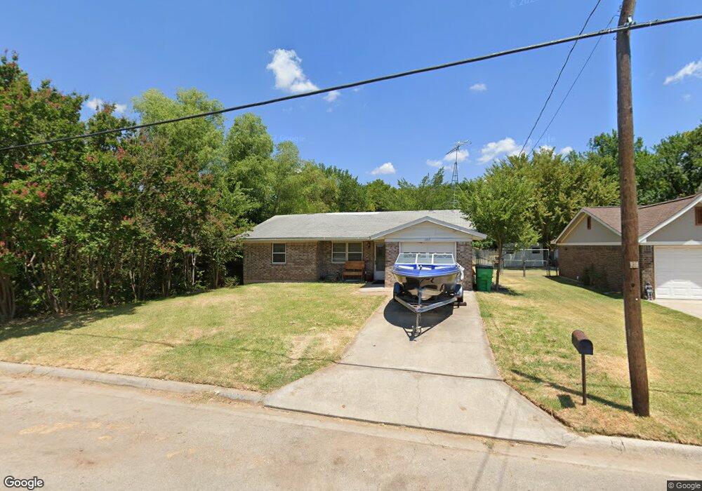 1005 W Star St, Gainesville, TX 76240 - photo 1