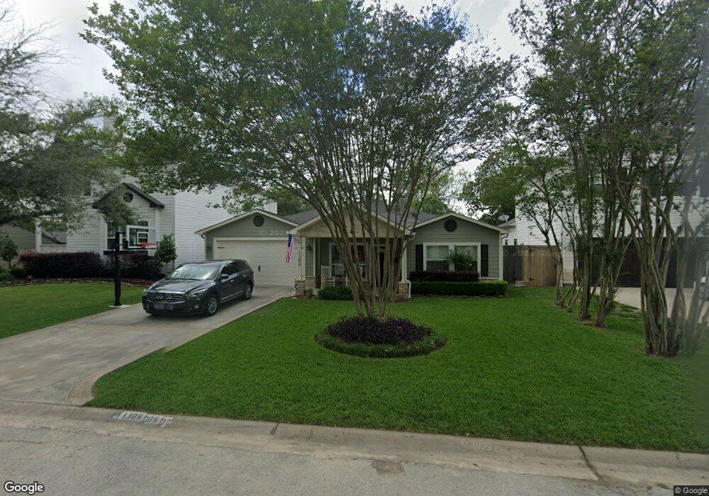 1306 Chamboard Ln, Houston, TX 77018 - photo 1