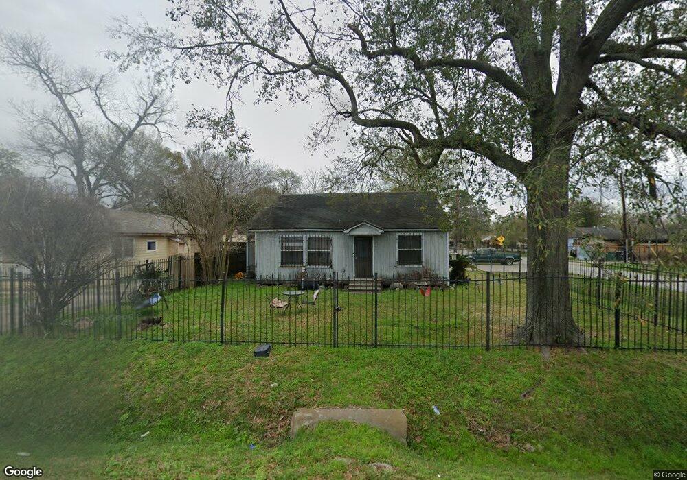 7702 Helmers St, Houston, TX 77022 - photo 1