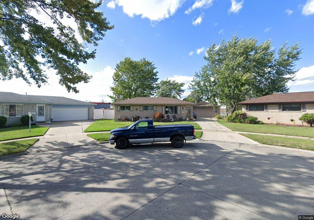 27625 Larry St, Roseville, MI 48066 - photo 1