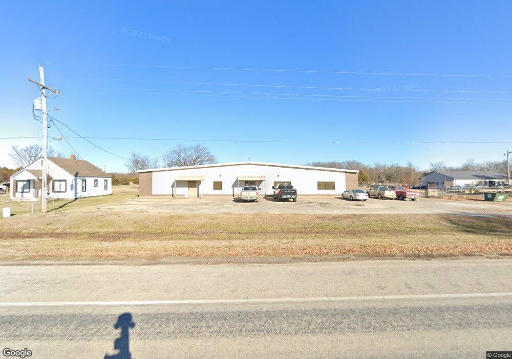 5015 Main St, Parsons, KS 67357 - photo 1