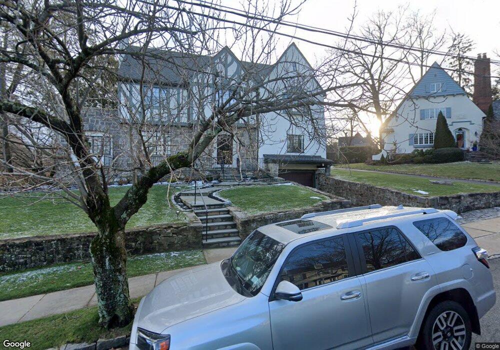 1 Beechmont Ave, Bronxville, NY 10708 - photo 1