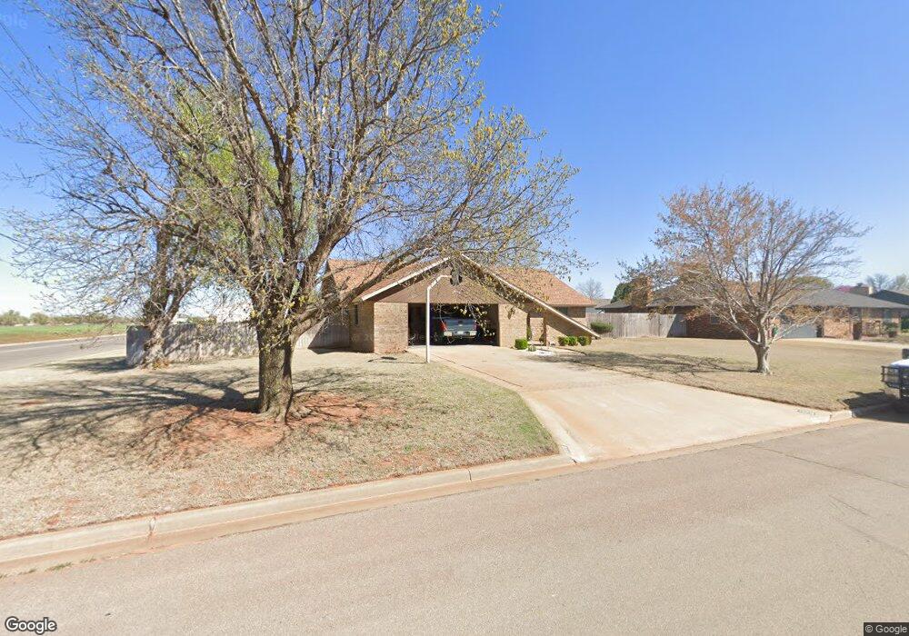 1008 Lera Ln, Elk City, OK 73644 - photo 1