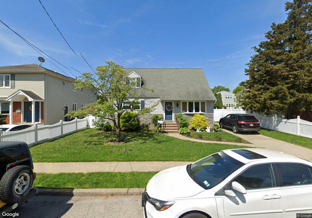 159 Mckinley Ave, Franklin Square, NY 11010 - photo 1