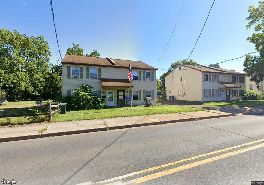 525 E Broad St, Quakertown, PA 18951 - photo 1