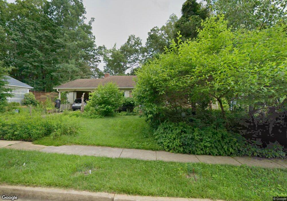 9427 Winterberry Ln, Fairfax, VA 22032 - photo 1