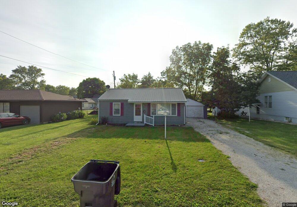 202 S Embarras Ave, Tuscola, IL 61953 - photo 1